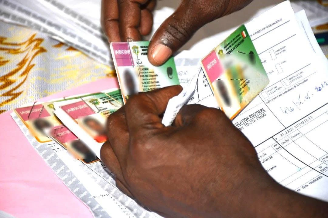 PERMIS DE CONDUIRE IVOIRIEN (DR)