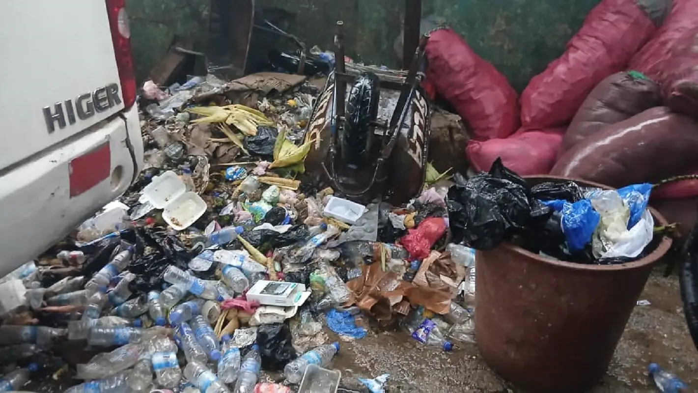 Abidjan : malgré les pluies, les voyageurs dénoncent l’insalubrité des gares routières d’Adjamé