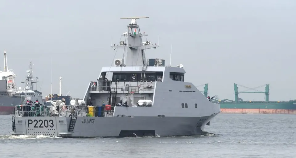 Marine nationale : le PHM Vaillance signe un retour après la revue navale internationale de Lagos