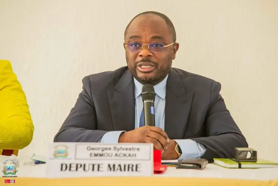 Déguerpissements à Port-Bouët : bras de fer entre la Mairie et le District d’Abidjan sur fond d’accusations de “sale besogne”