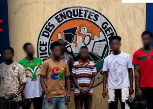 Adjamé : deux fumoirs détruits et 11 personnes interpellées lors d’une opération policière