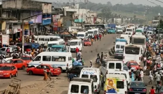 Abidjan : le renouvellement de 3 000 gbaka et taxis communaux entre dans sa phase pilote