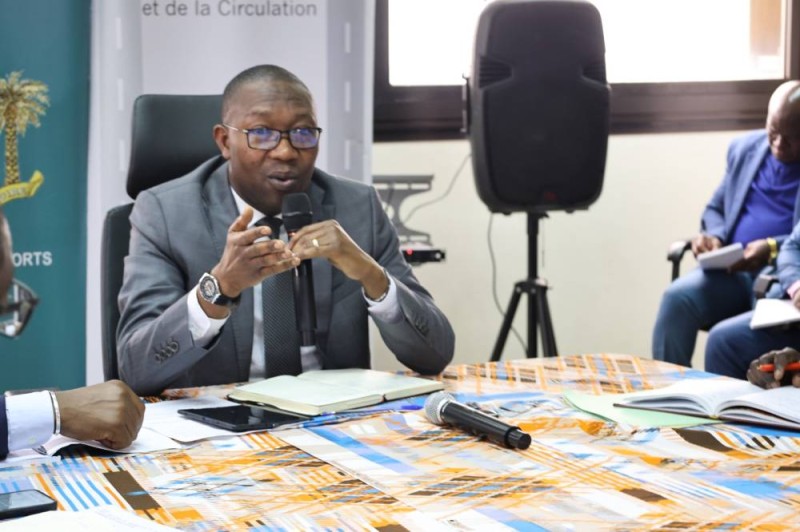 VTC et livraison de colis en Côte d’Ivoire : bientôt un comparateur et un plafonnement des prix