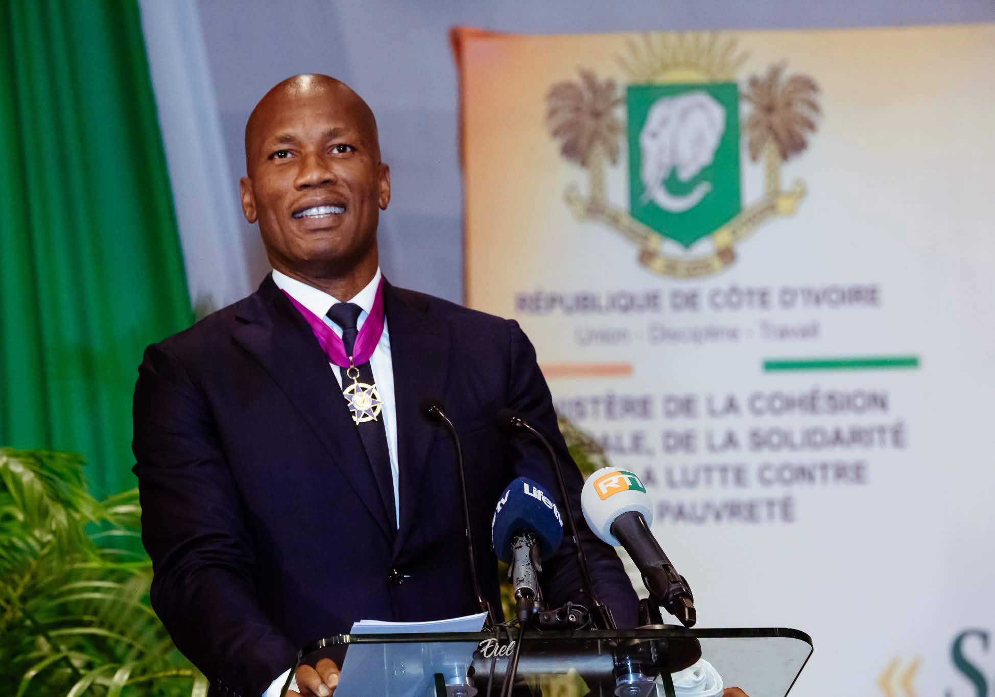Didier Drogba élevé au grade de Commandeur de l’Ordre du Mérite de la Solidarité