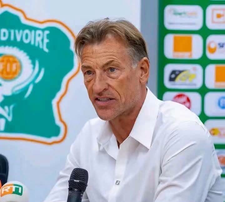 Hervé Renard dévoile le secret de sa célèbre chemise blanche