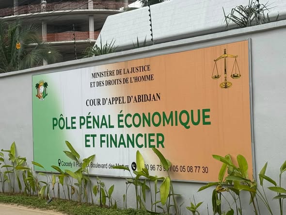 PPEF : « Kanté, dis la vérité ! », une photographe confronte un militaire poursuivi pour faux billets et escroquerie de près de 4 millions FCFA